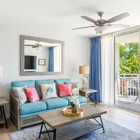 Butterfly Nest - Sunrise Suites